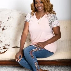 Boutique Simplified Keep Me Close Short Sleeve