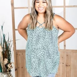 Boutique Simplified New Arrivals Crossing The Line - Tank